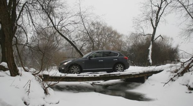 Infiniti EX30d: rasowy diesel