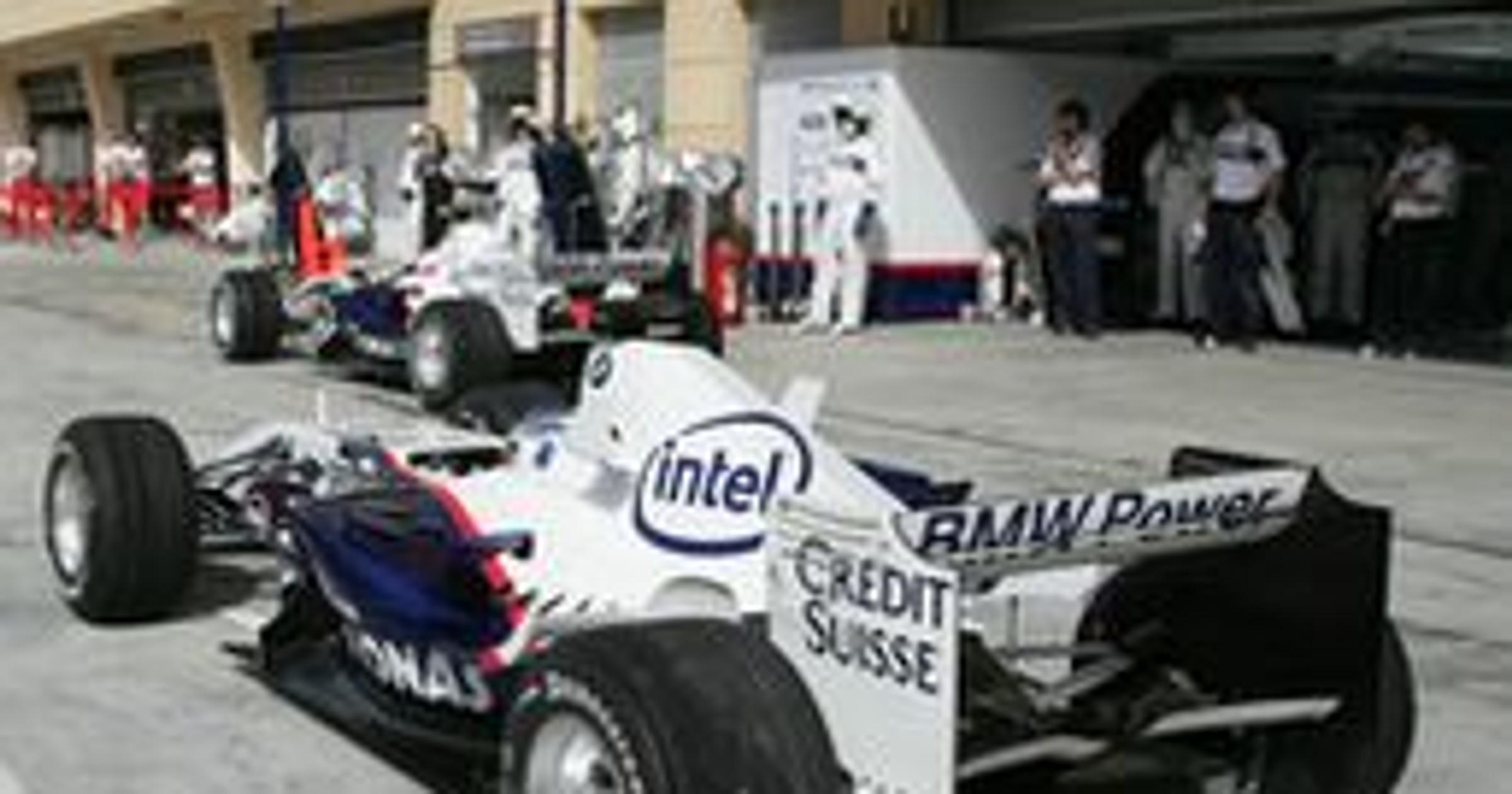 Formuła 1: bolidy BMW Sauber zostały na torze