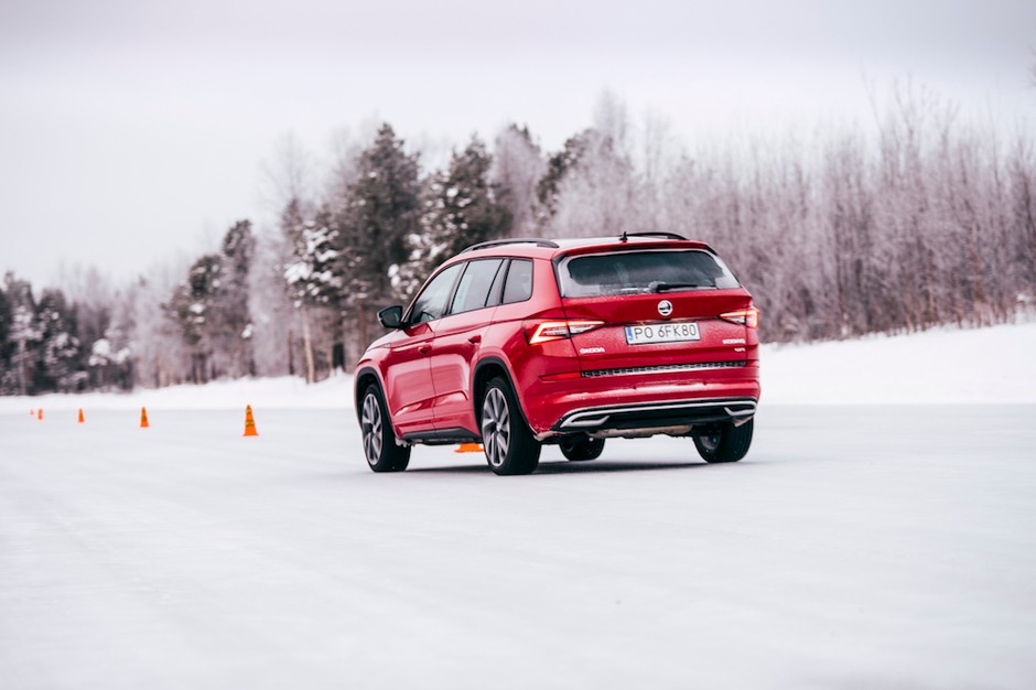 Skoda 4x4 – jazda na lodzie i śniegu
