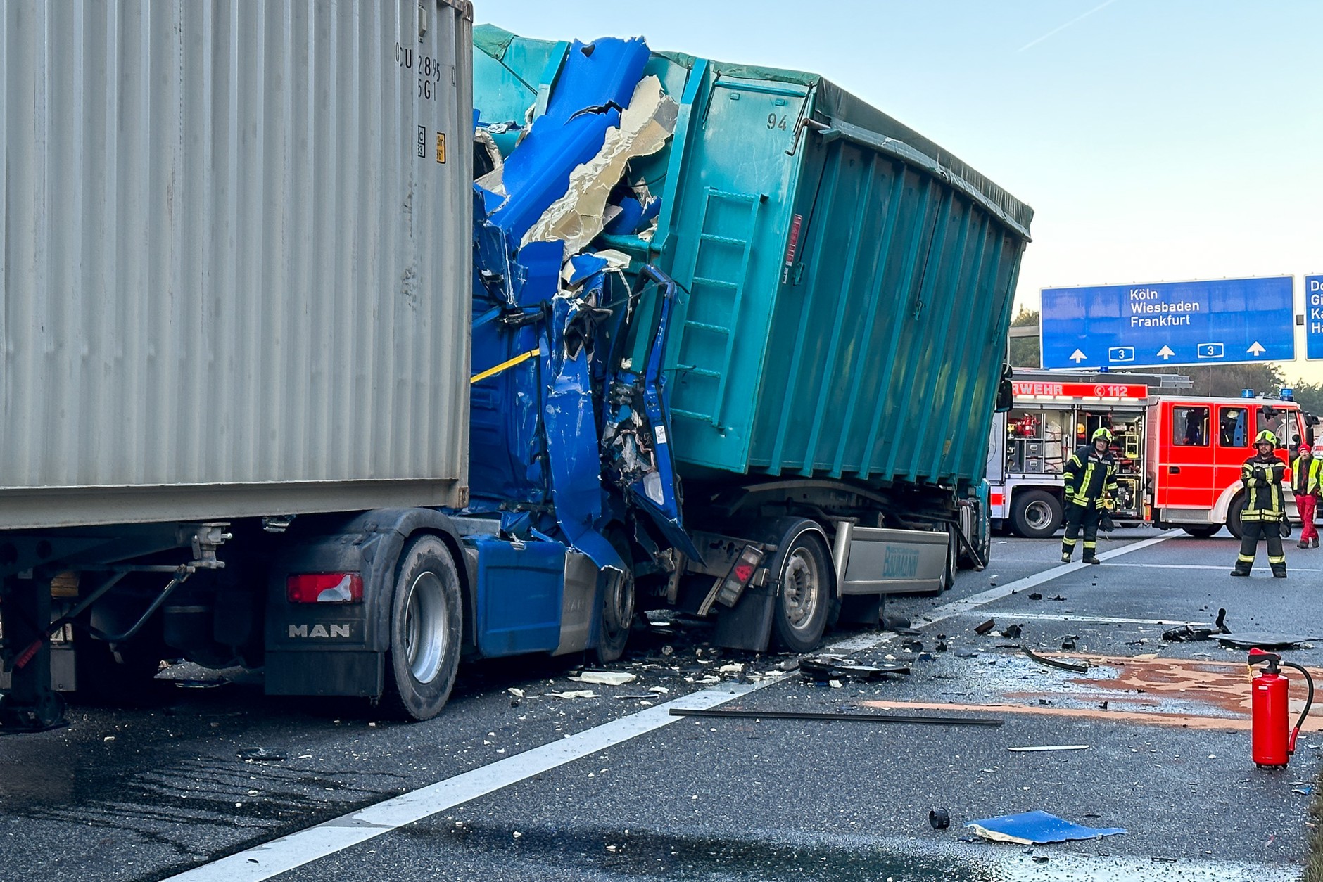 90 minut trwała akcja ratunkowa po wypadku, do którego doszło na niemieckiej autostradzie A3