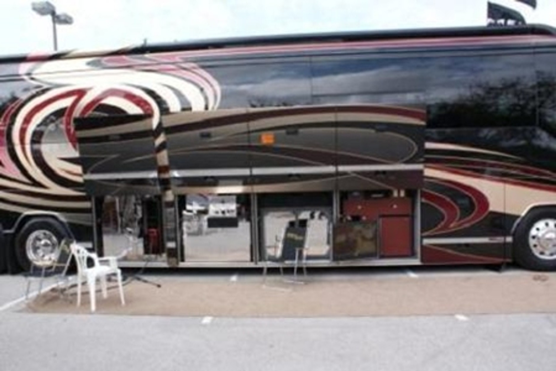 Obrzydliwie luksusowe posiadłości na kołach