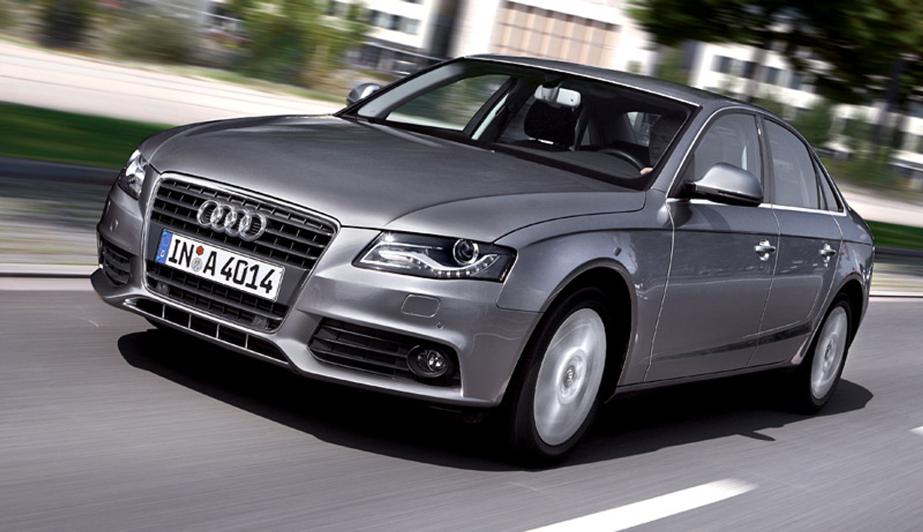 Paryż 2008: Audi A4 TDI concept e - 2,0 TDI (88 kW) i 3,99 l/100 km