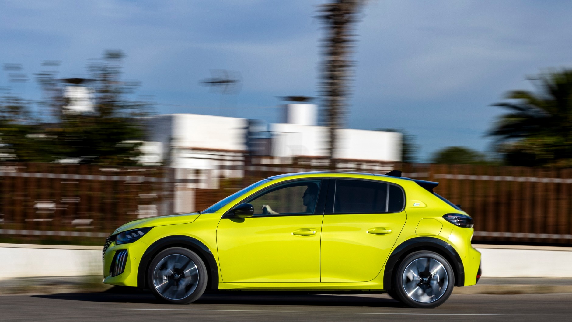 2024 Peugeot E-208