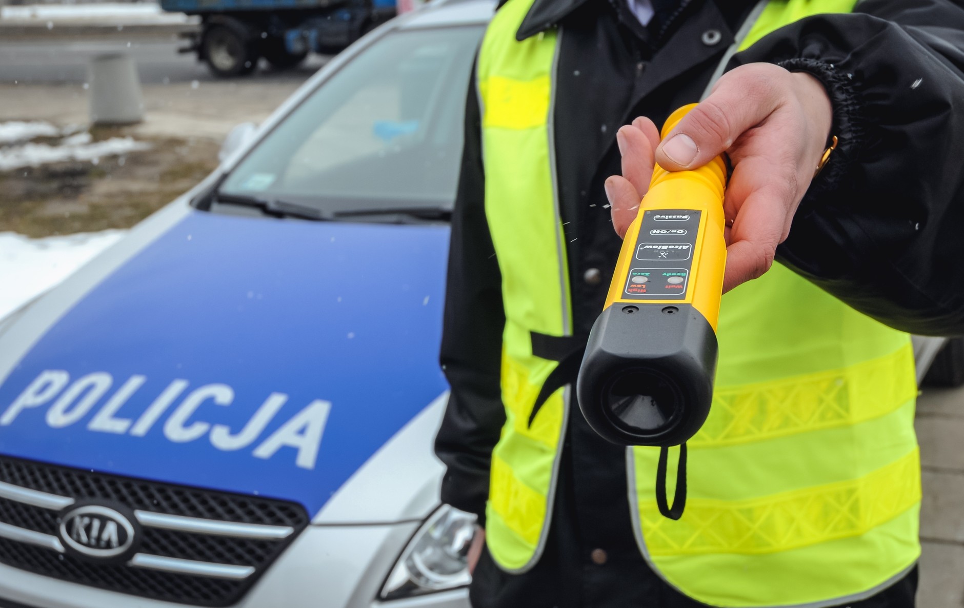 Obecnie policja dysponuje urządzeniami, które pozwalają bardzo szybko określić, czy kierowca jest pod wpływem alkoholu