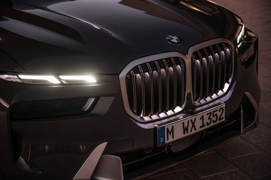 BMW X7 2022. Lifting