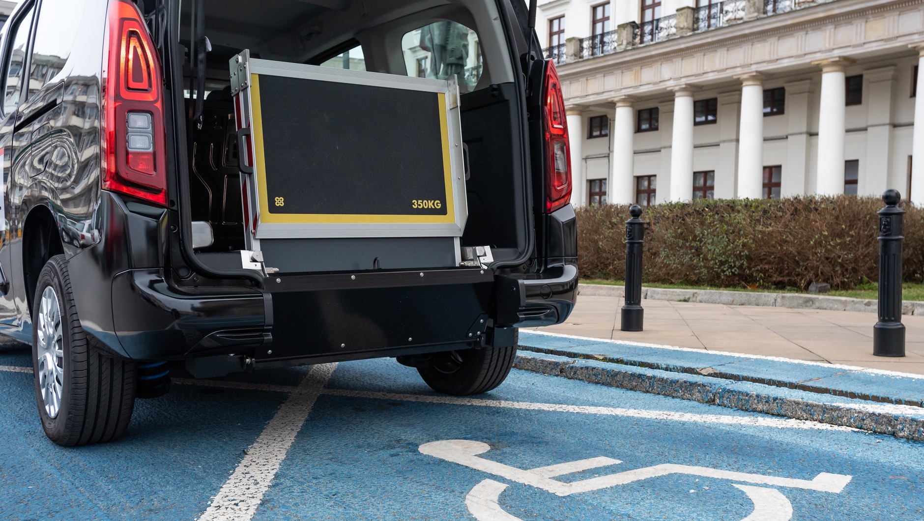 Toyota Proace City dostosowane do przewozu osób na wózku