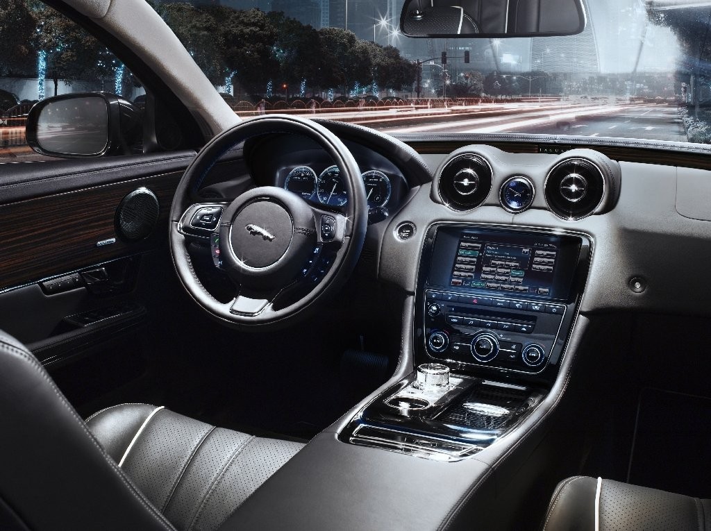 Jaguar XJ - Nowy model zadebiutuje na polskim rynku już na początku przyszłego roku