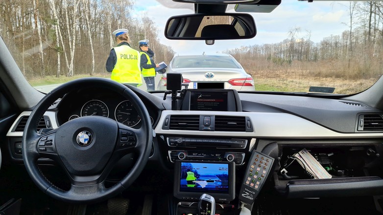 Podróżujemy z policyjnym patrolem Speed nieopodal Siedlec