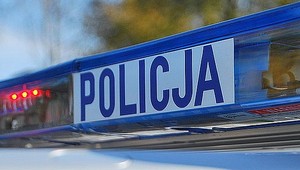 Policjanci zatrzymali pędzące auto. Szybko ruszyli, ale nie w pościg