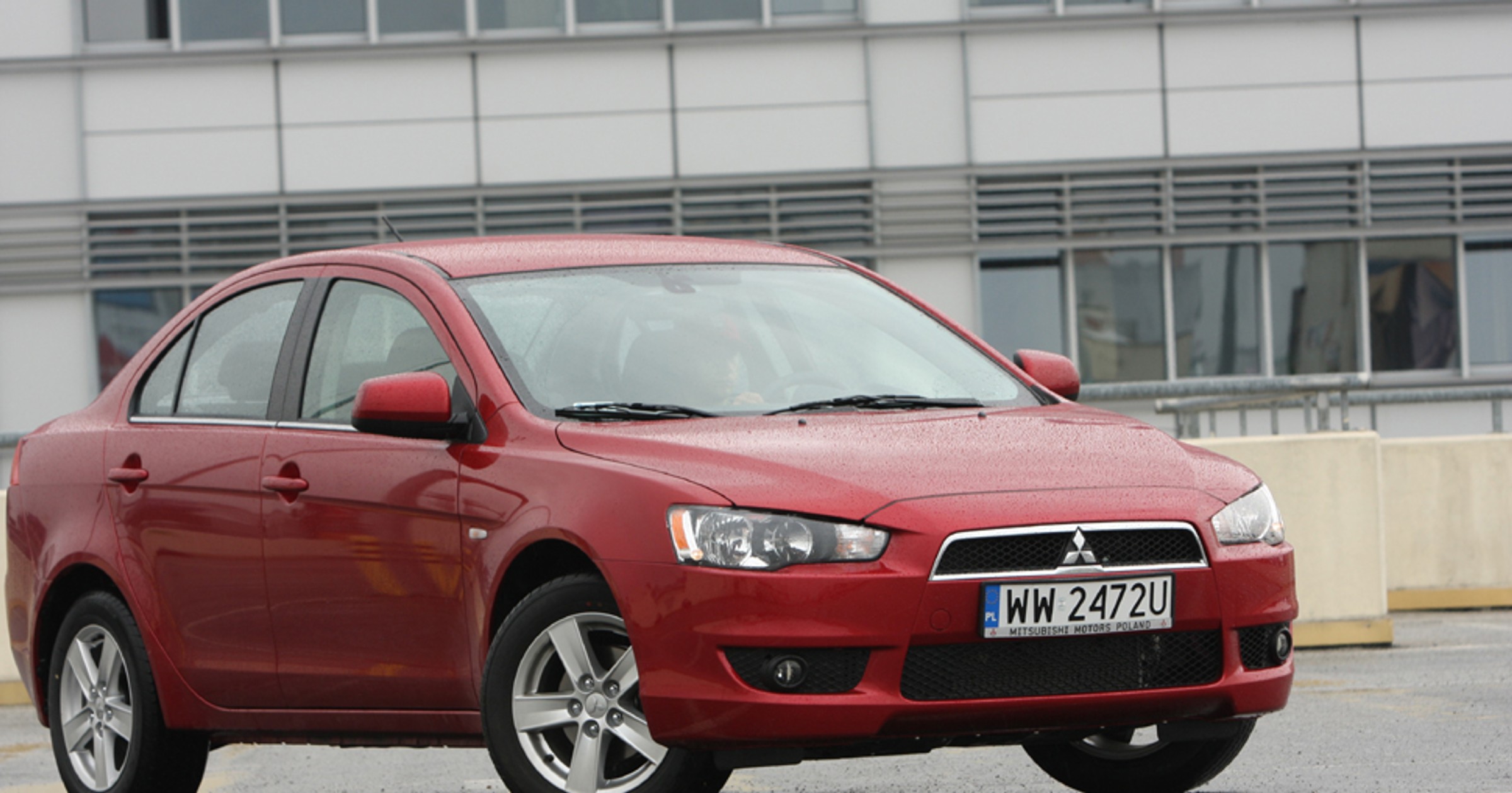 Mitsubishi Lancer 1.5 - Przerost formy nad treścią?