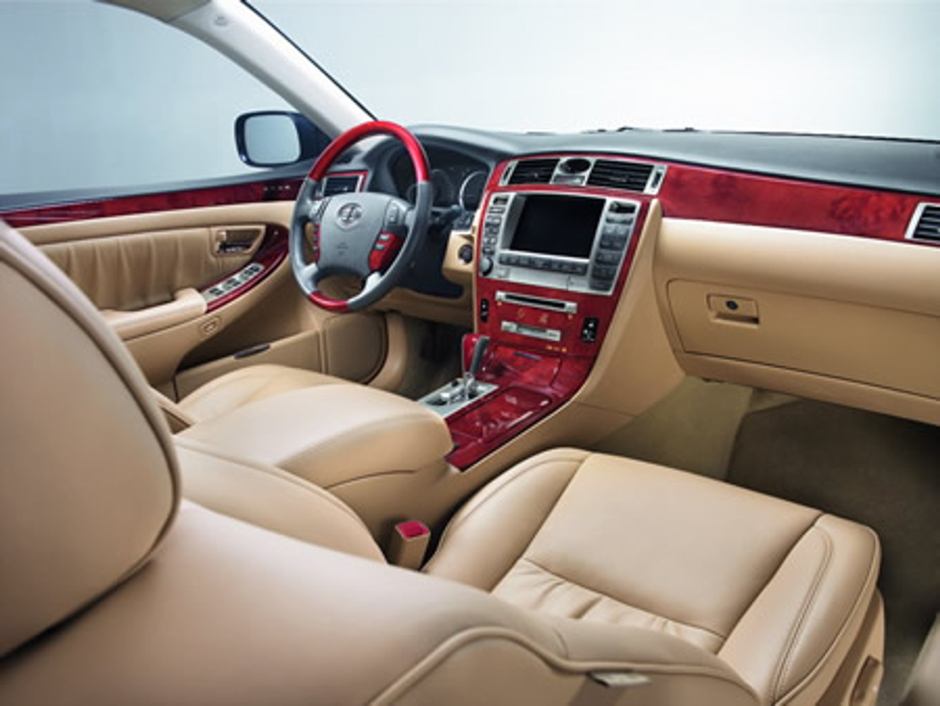 Pekin 2006: Hongqi Tonk HQ3