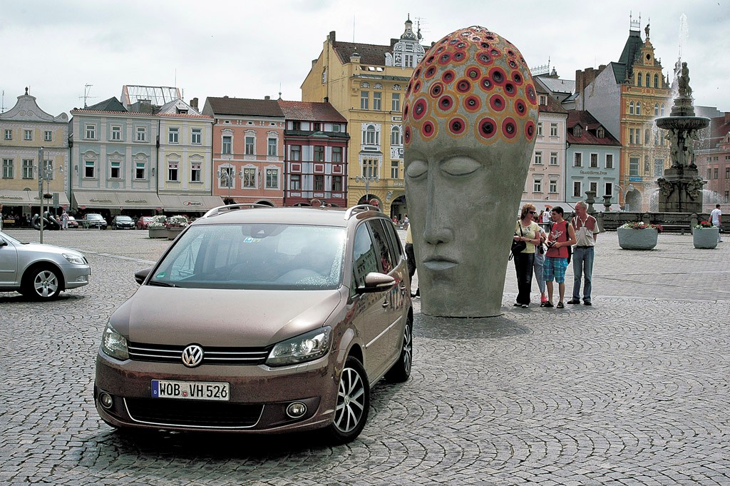 Volkswagen Touran na dystansie 100 tys. km: czy okazał się bezawaryjny?