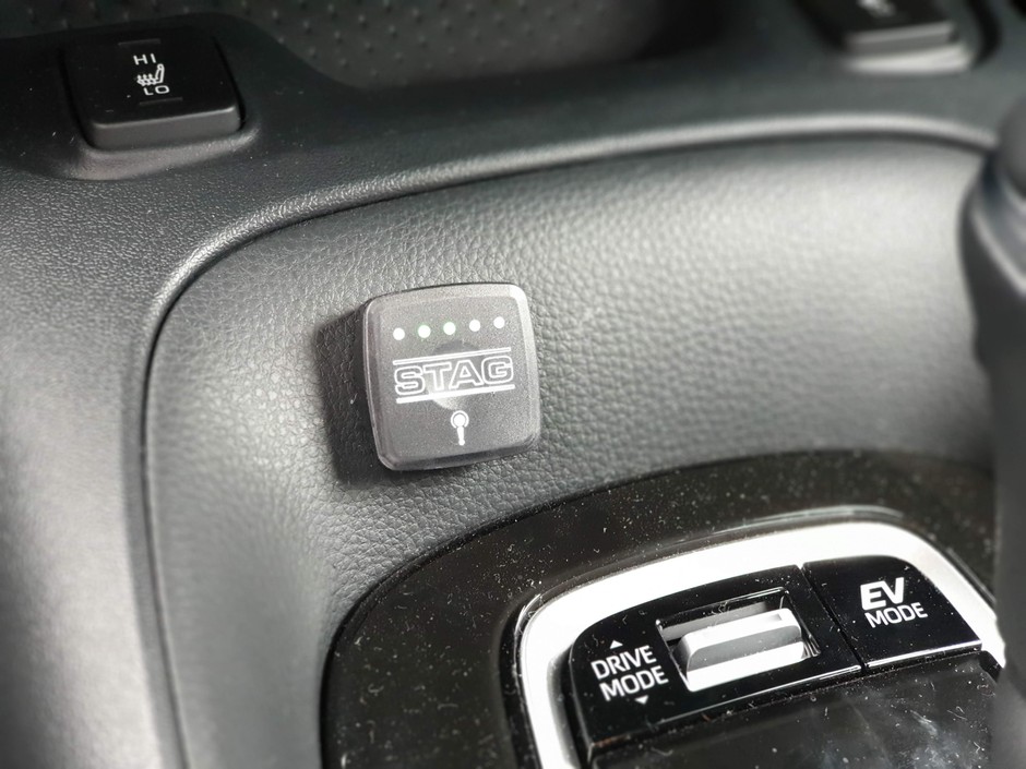 Toyota Corolla Hybrid z instalacją gazową STAG - marzenie taksówkarza?