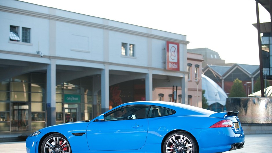 Jaguar XKR-S