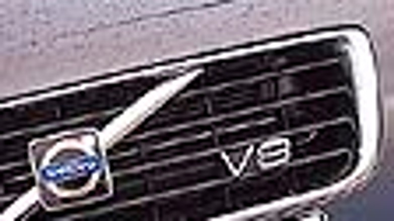 Volvo S80 4.4 V8 AWD - Kierowca zbędny?