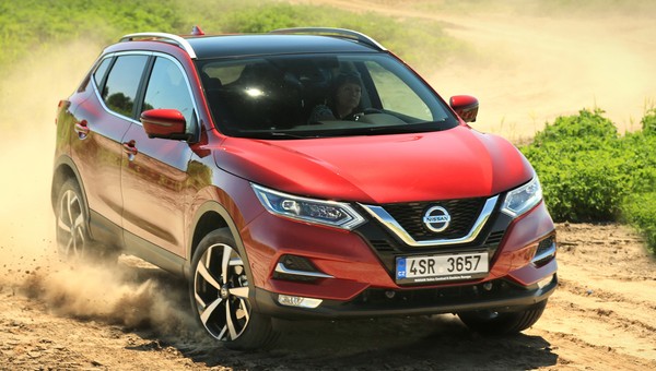 Nissan Qashqai Tekna 1.7 dCi 4WD Xtronic – czy warto zainwestować w nowego diesla?