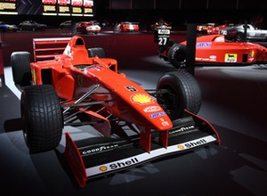 Bolid Ferrari Michaela Schumachera z 1998 r. sprzedany. Kwota przyprawia o zawrót głowy