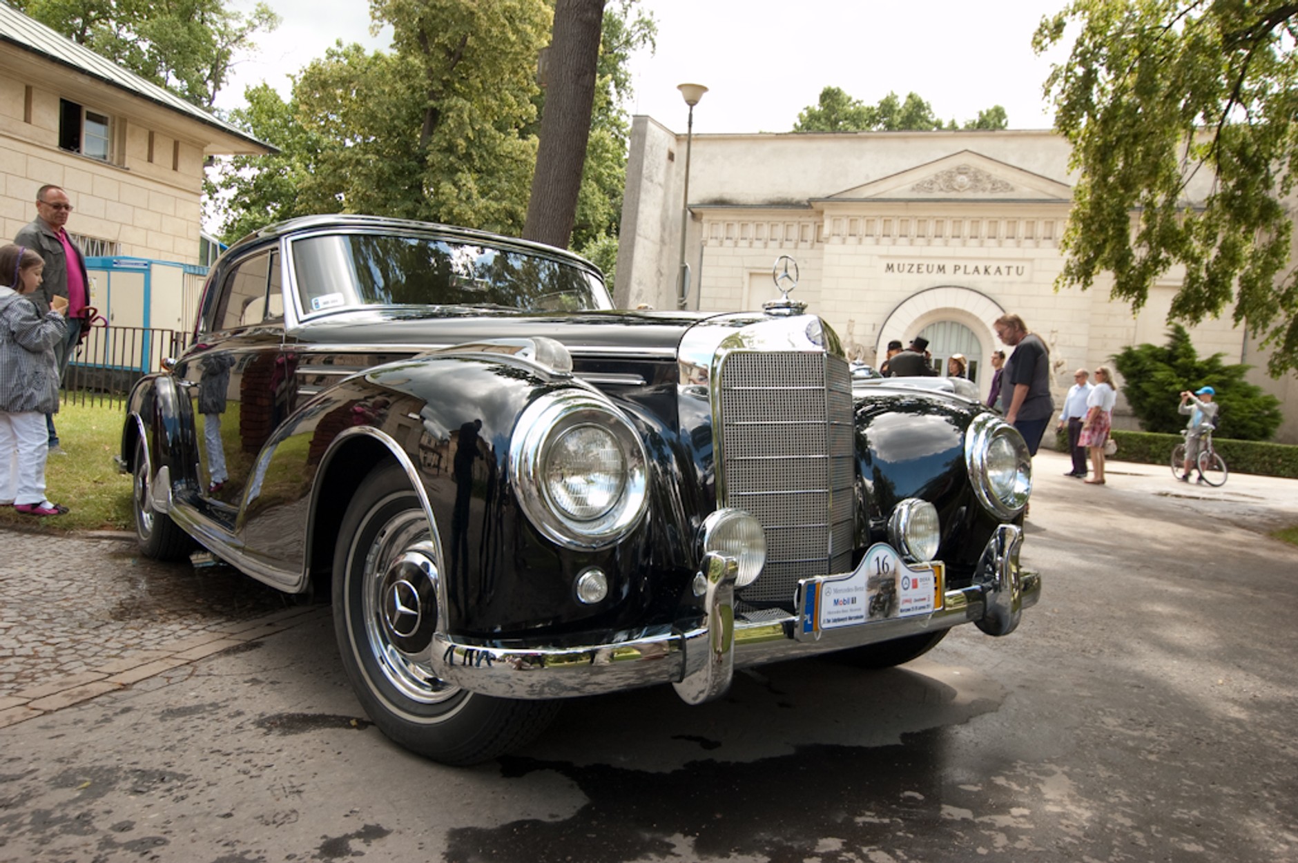 Klasyczne Mercedesy w Wilanowie