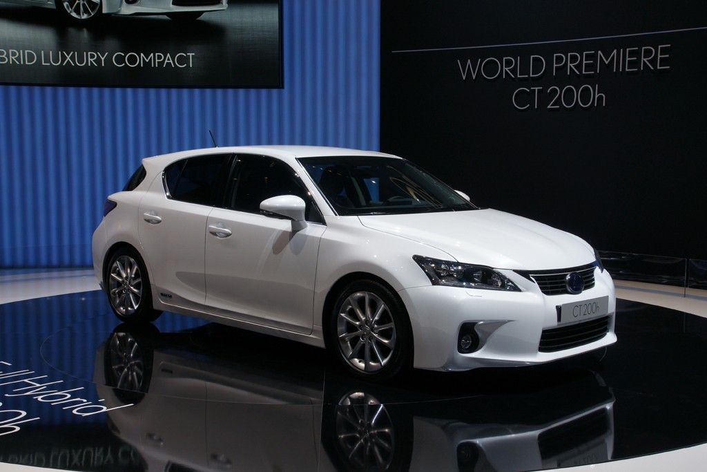 Genewa 2010: Lexus CT 200h - Ładniejsze wcielenie Priusa, czyli pierwszy kompaktowy Lexus