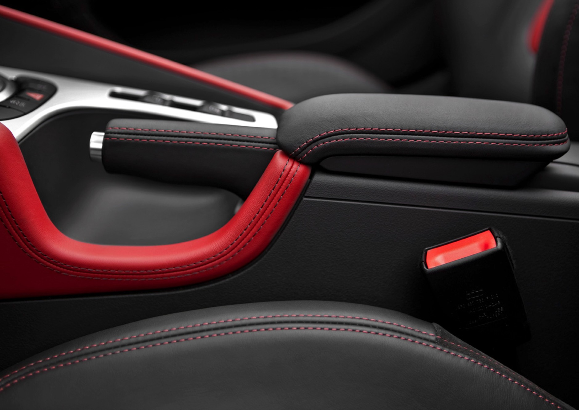 AMI 2010: Audi TT po wiosennym faceliftingu