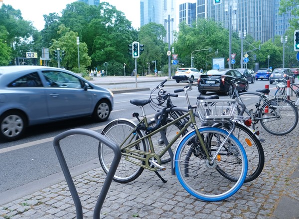 Frankfurt nad Menem wprowadzi ograniczenie prędkości do 20 km/h. Gdzie powstanie "strefa 20"?