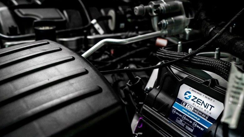 Instalacja LPG Zenit (model Black Box) w aucie Dodge Durango