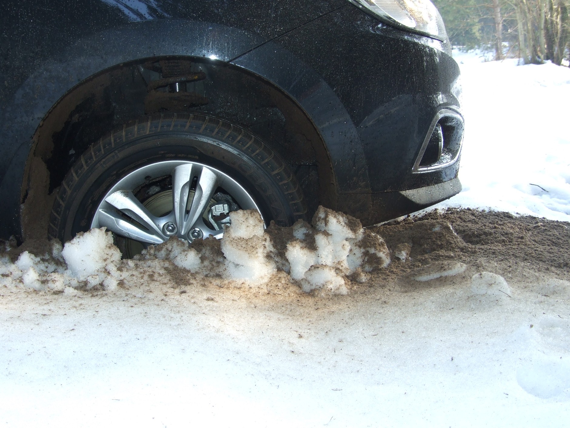 Hyundai ix35: po asfalcie i po błocie, po twardym i po miękkim - nowy gracz w segmencie SUV