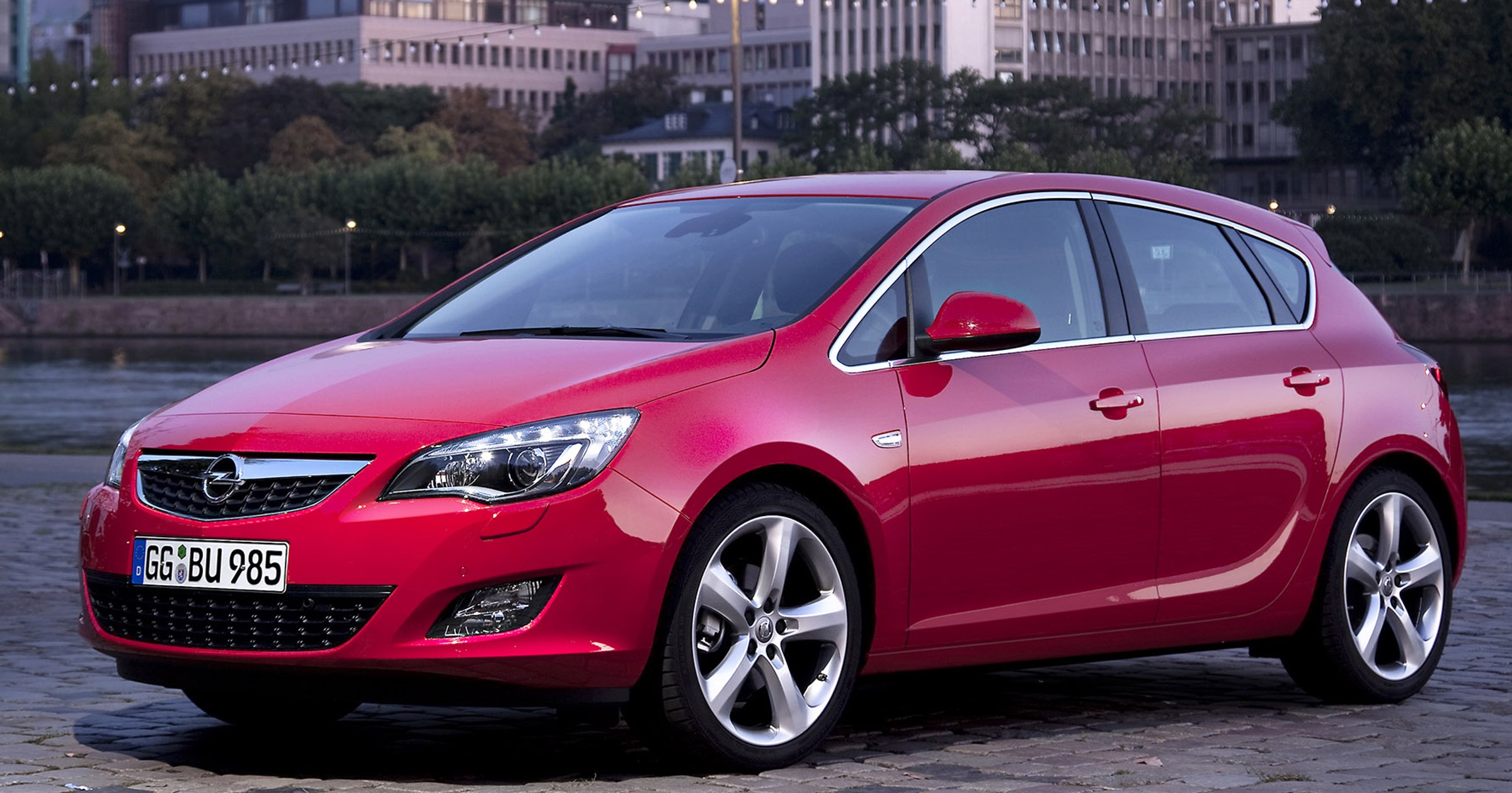 Opel Astra IV 2009