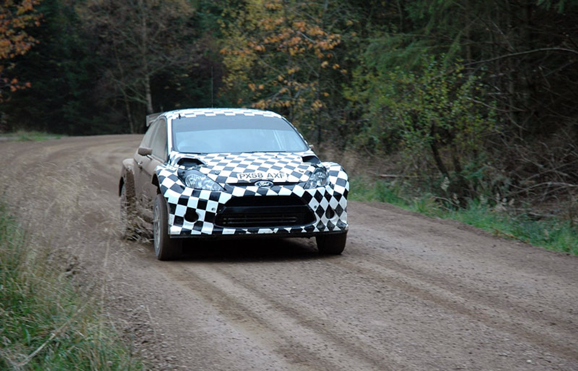 Ford Fiesta Super 2000: rozgrzewka w Szkocji, homologacja w styczniu