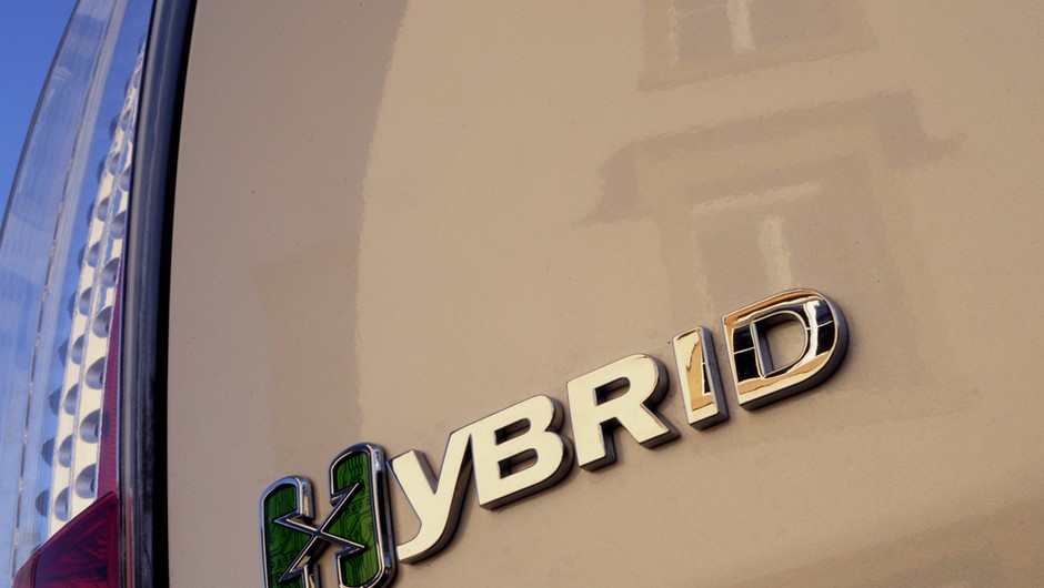 8 lat gwarancji na Cadillaca Escalade Hybrid