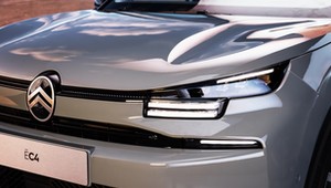 Nowe C4 i C4 X. Citroen odświeżył swój segment C