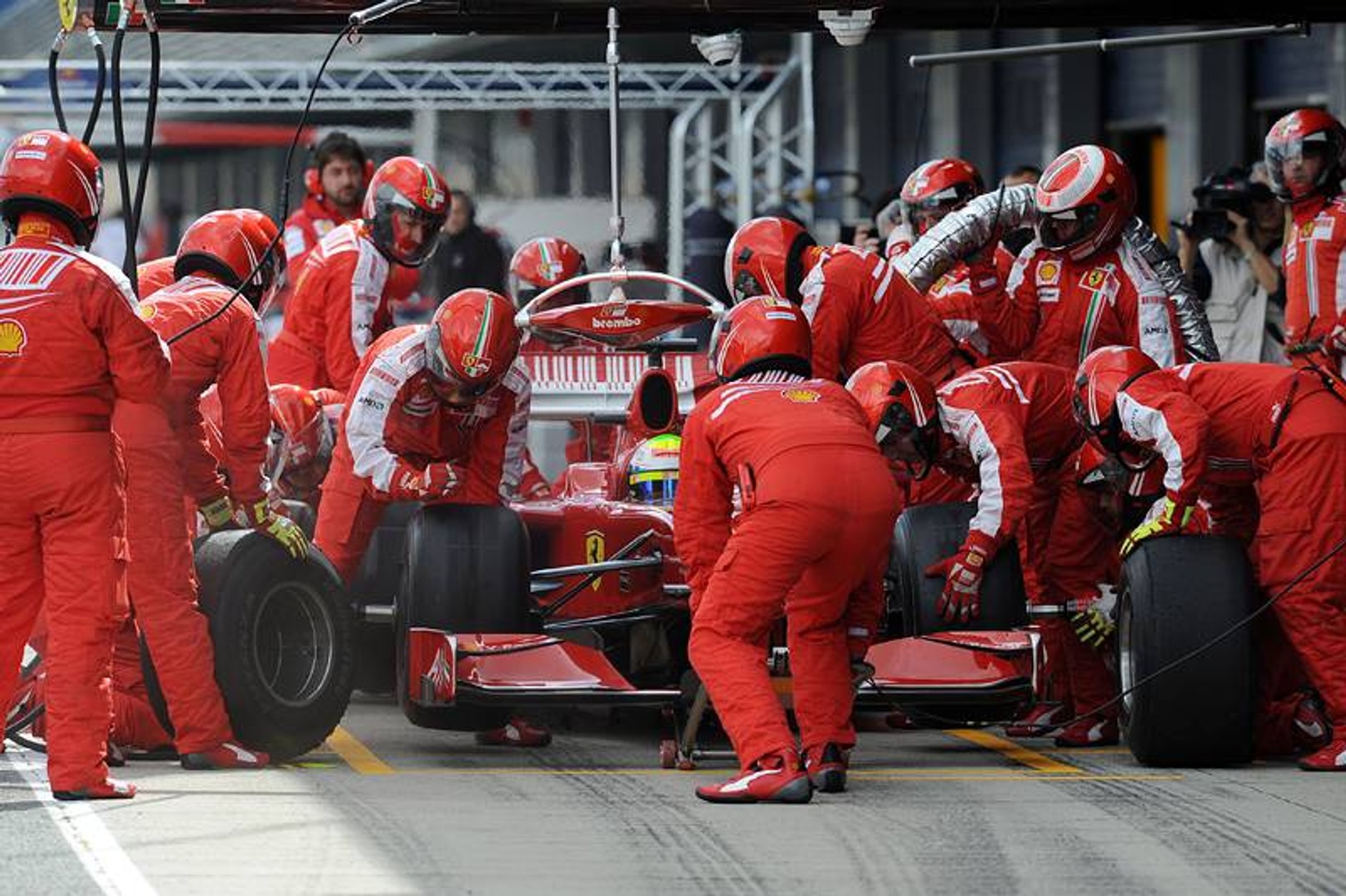 Formuła 1: fotogaleria z testów przed sezonem 2009