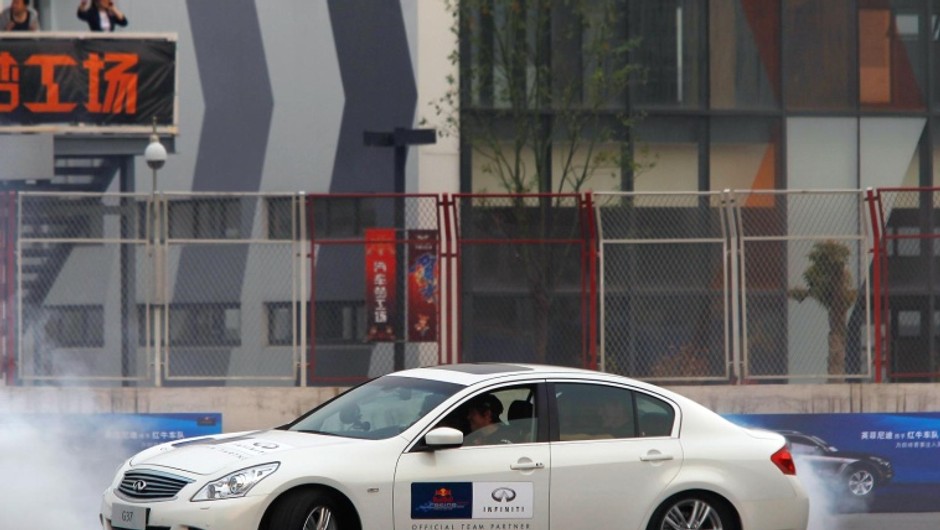 Infiniti i Vettel dodadzą Ci skrzydeł