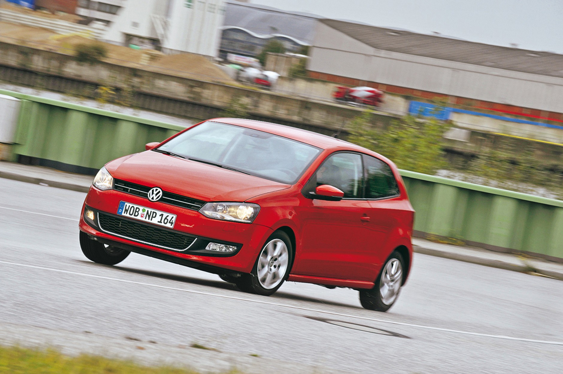 Z małych ścigaczy wiele radości - Prównanie: Volkswagen Polo kontra Seat Ibiza, Renault Clio i Mazda 2