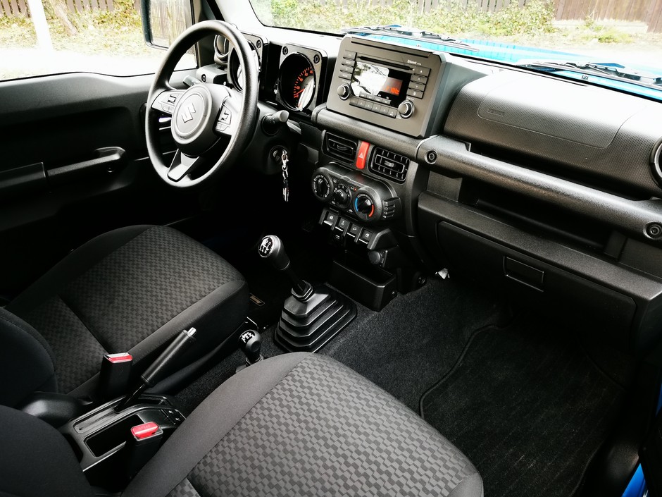 Suzuki Jimny 2023