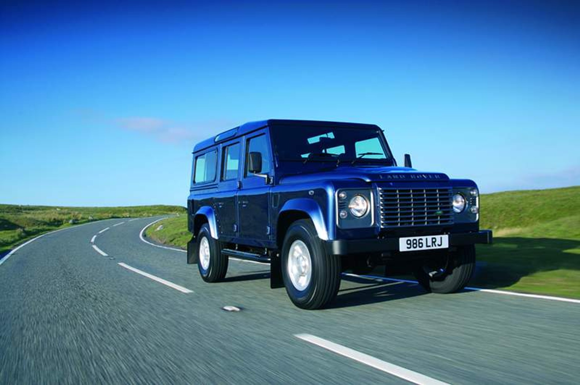 Land Rover Defender 2007: ten sam, a jednak inny