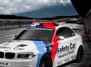 BMW serii 1 M Coupe samochodem bezpieczeństwa MotoGP