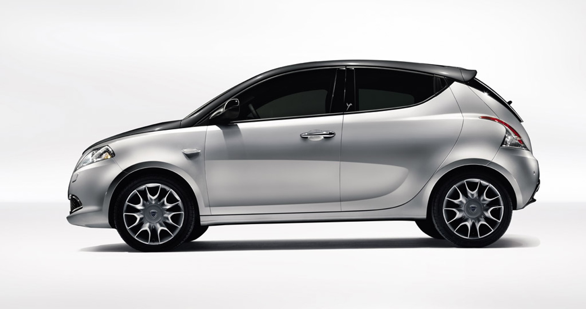 Lancia poszerza ofertę z rozmachem