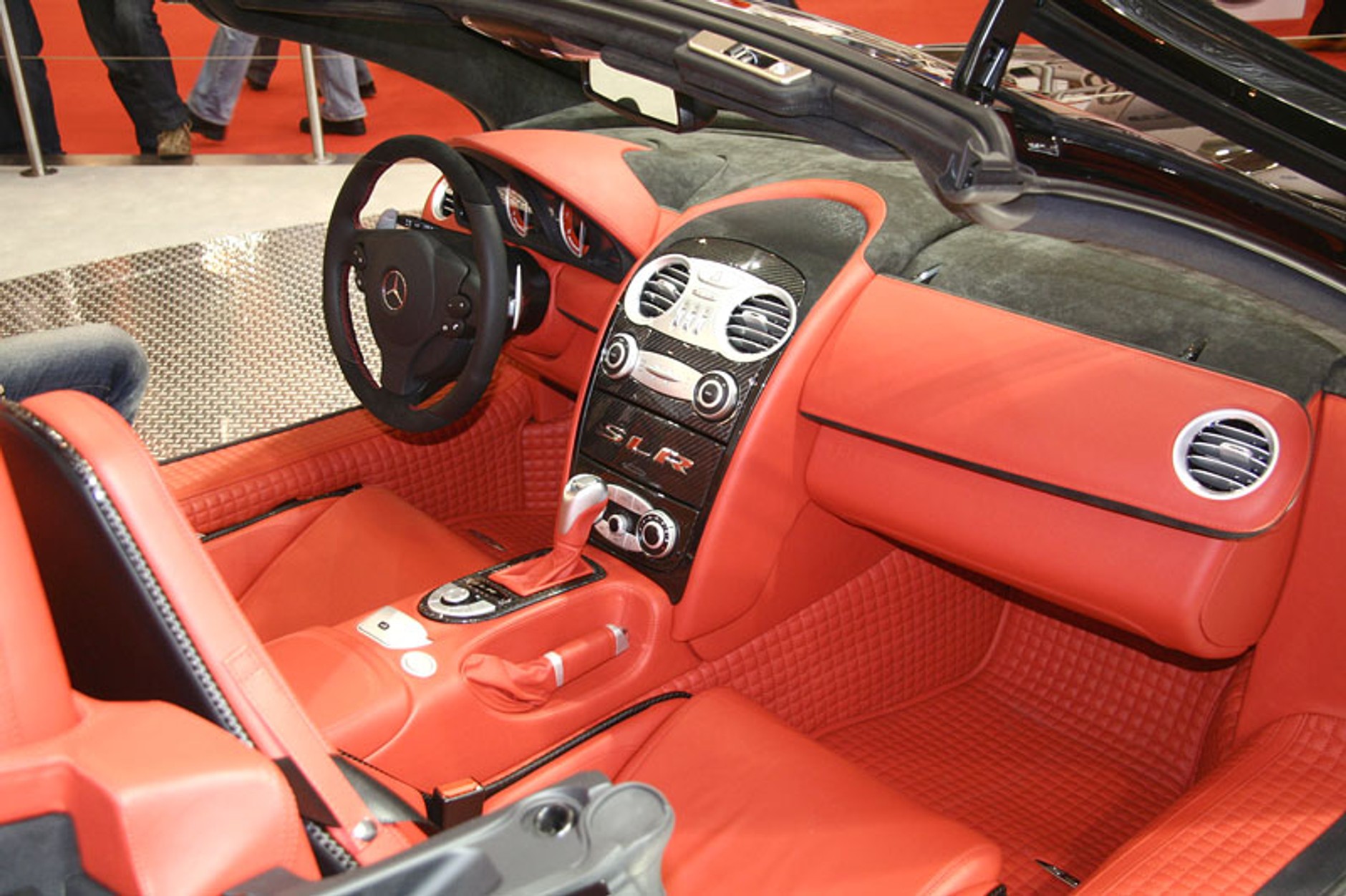 Essen Motor Show 2007: Spoilery, bajery, kilowaty (fotogaleria 4)