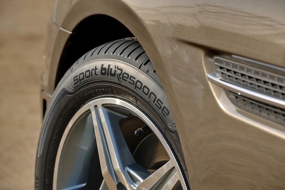 Premiera Dunlop Sport BluResponse
