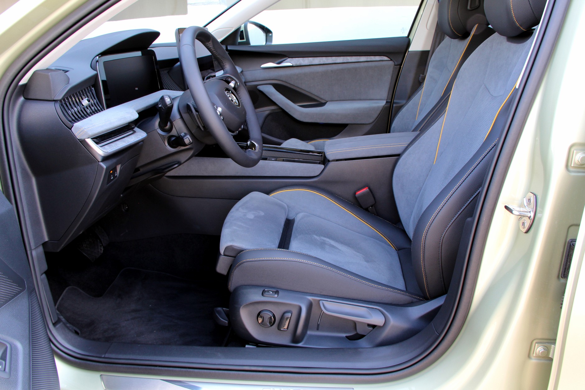 Skoda Superb 1.5 TSI m-HEV Selection