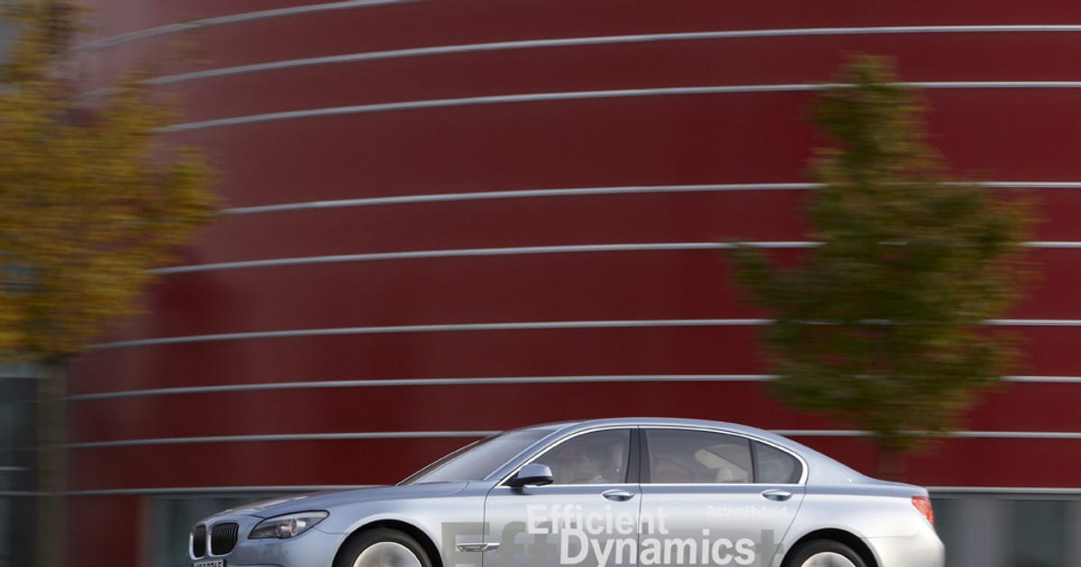 BMW Active Hybrid 7 - Kosztowny prekursor