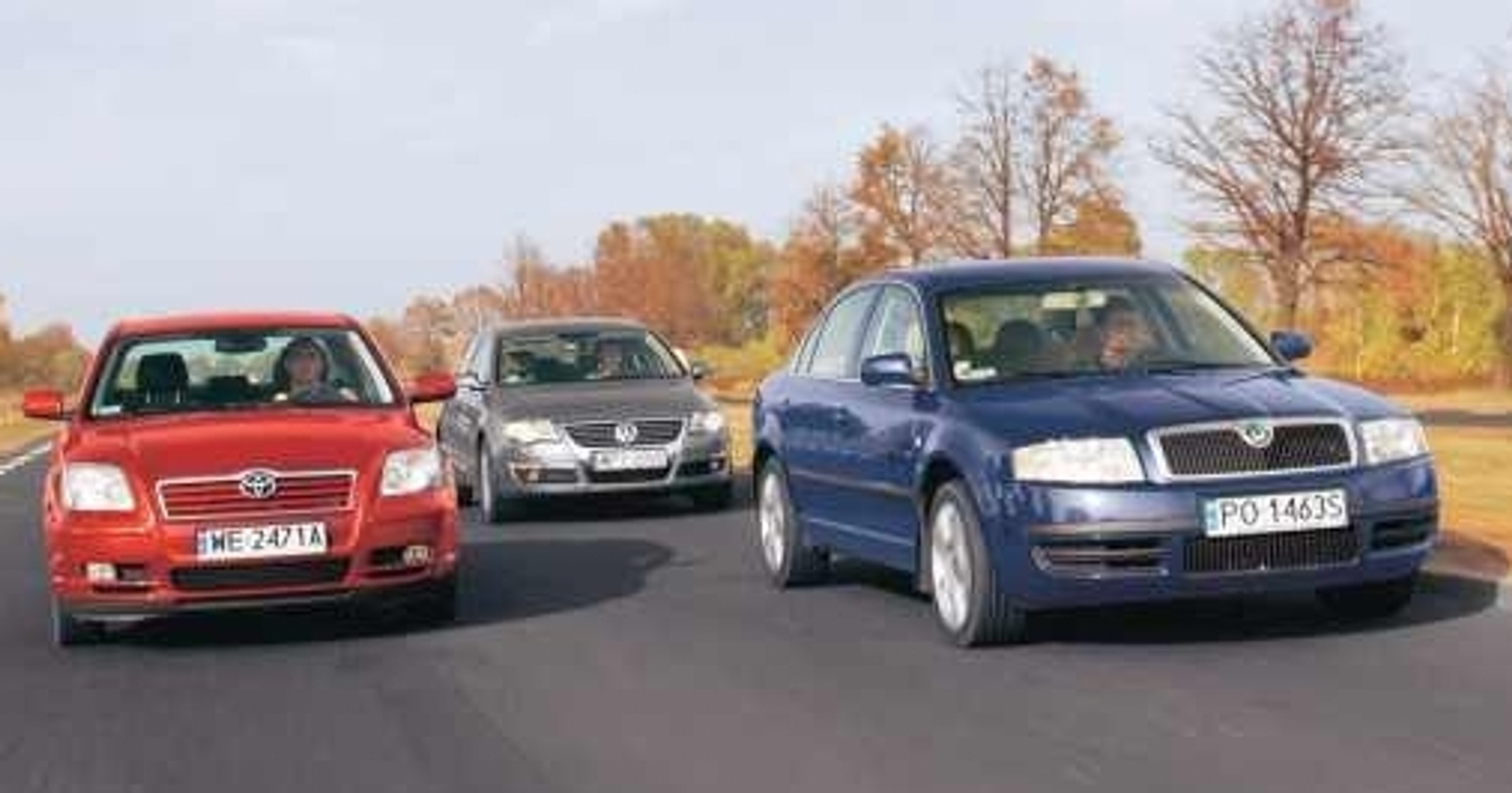 Skoda Superb kontra Toyota Avensis i VW Passat: na dieslach świat się nie kończy! 