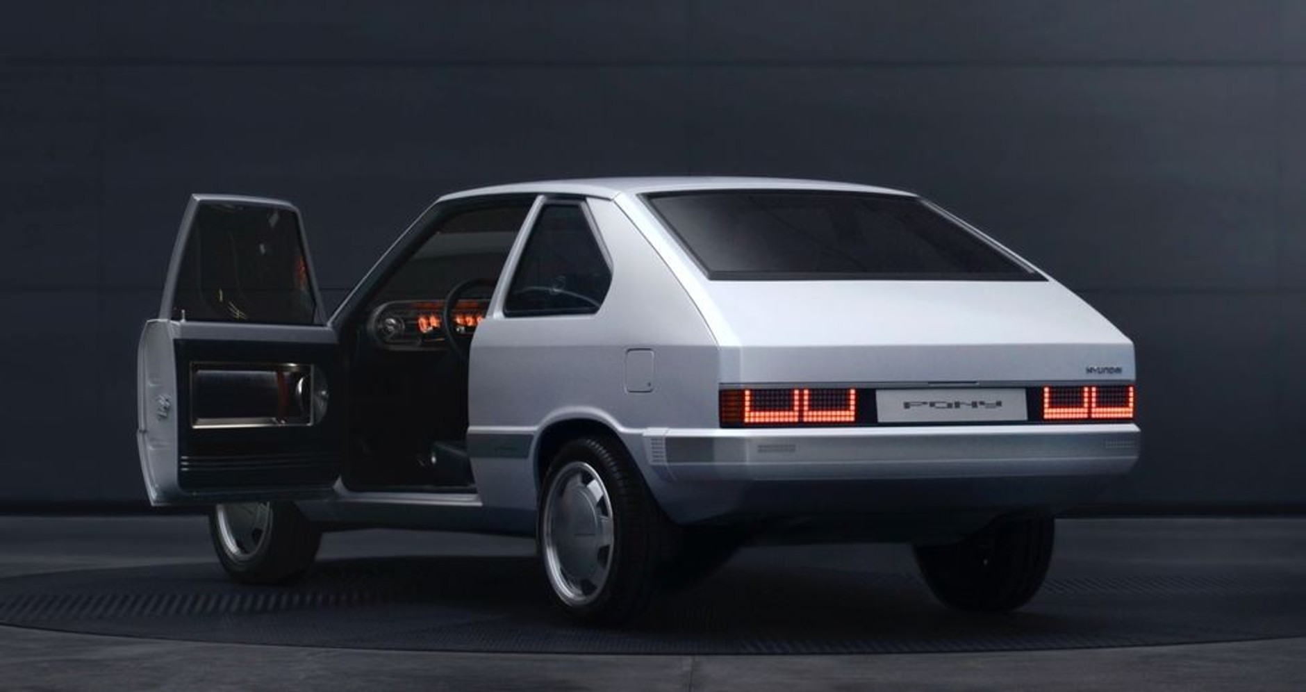 Hyundai Pony EV