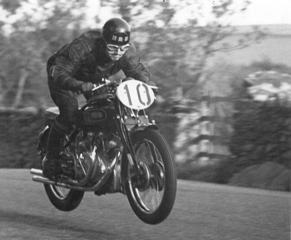 Vincent HRD Series B Rapide / Mortons Archives