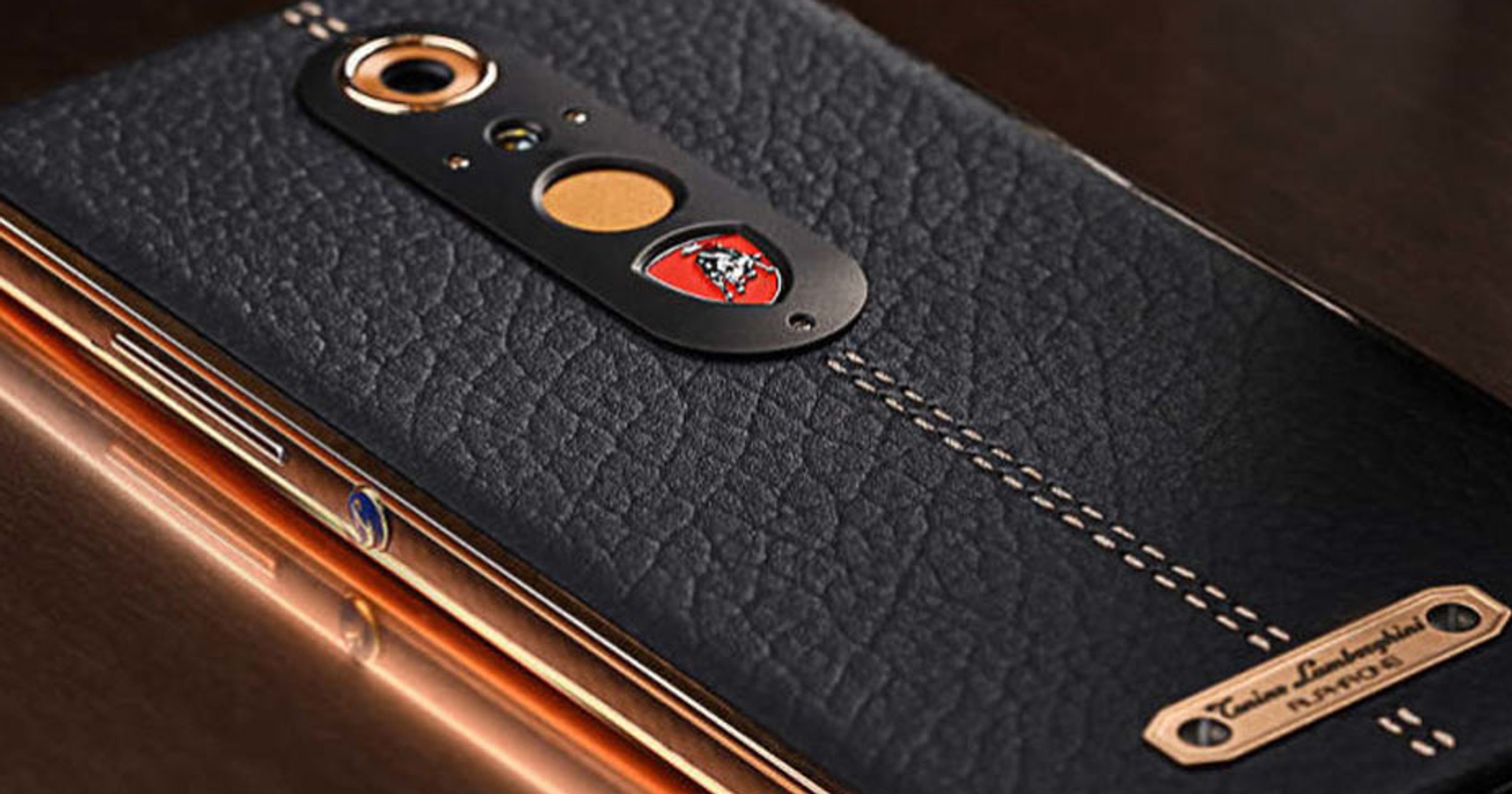 Nowy smartfon Lamborghini w cenie hot hatcha*