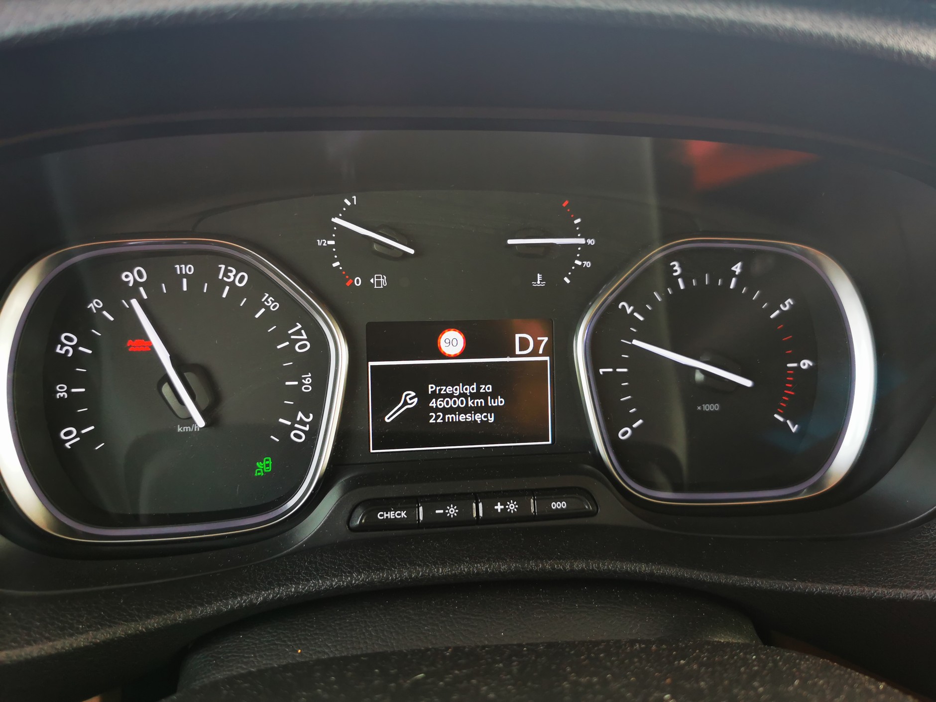 Po trzecim takim serwisie wykonanym zgodnie z harmonogramem producenta auta domaga się zwykle powazniejszej naprawy. Czasem już po drugiej...