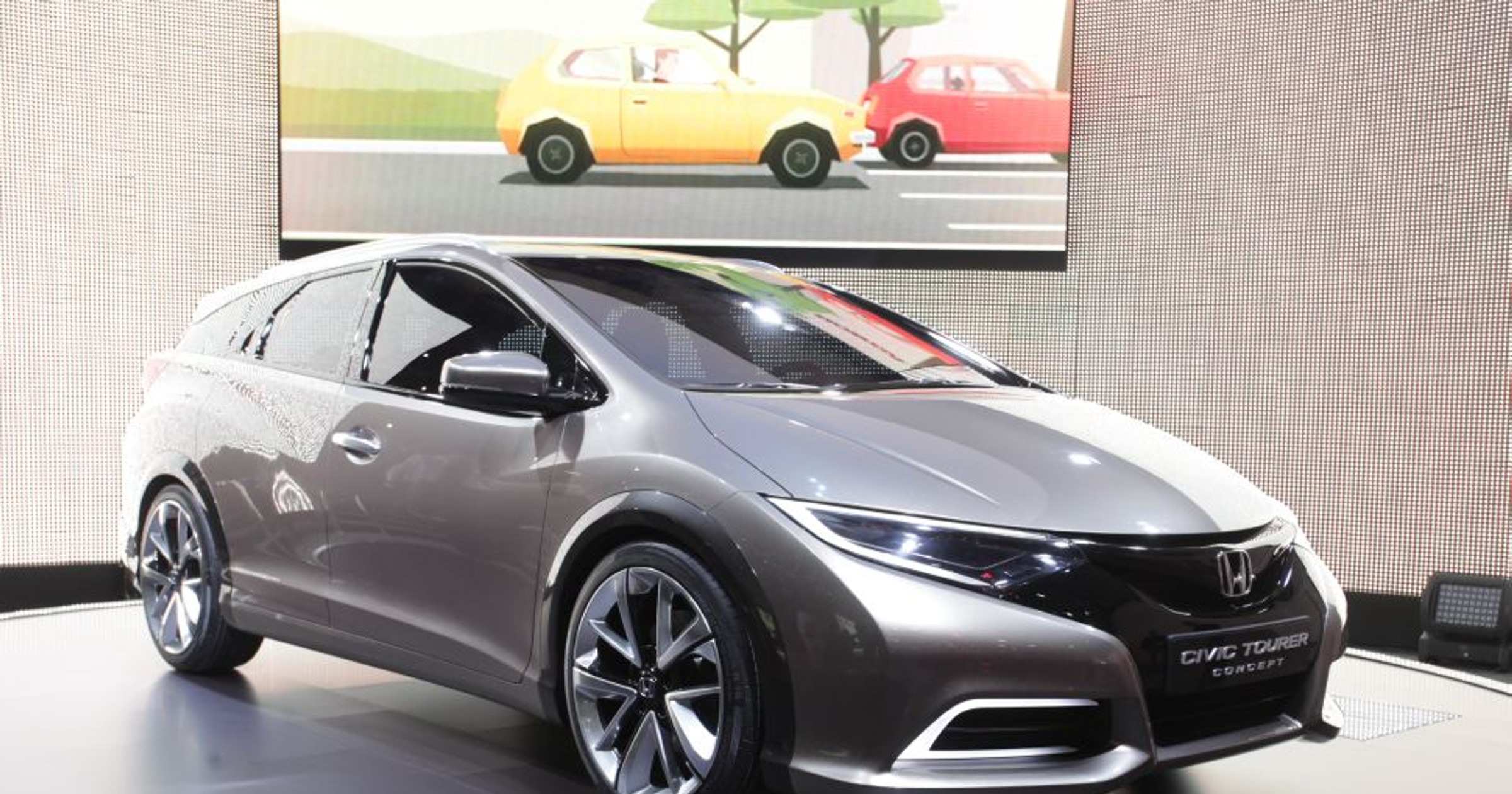 Honda Civic Tourer Concept: dynamiczne kombi
