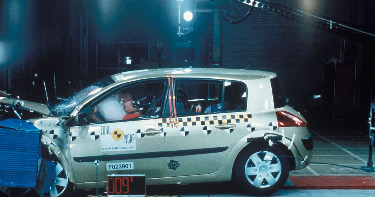 Crashtesty - wyniki ponad 300 rozbitych aut