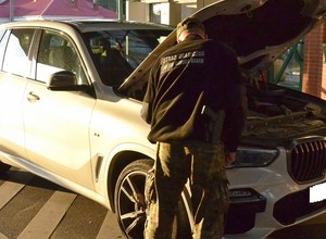 Straż Graniczna zatrzymała BMW na rosyjskich numerach. Kierowcę zdradził drobny szczegół